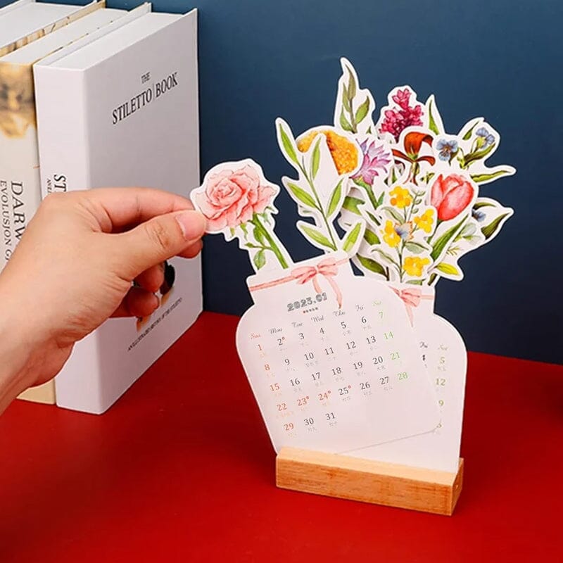 2024 Bloomy Flowers Desk Calendar